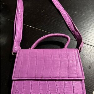 Stylish Croc-Embossed Purple Crossbody Bag